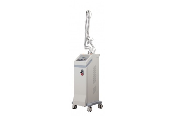 10.4 Inch CO2 Fractional Laser Machine For Scald And Surgical Scar Removing