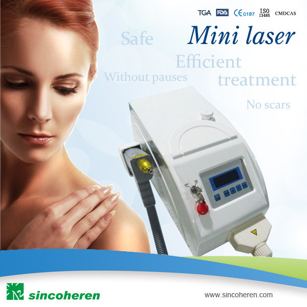 Mini Laser Tattoo Removal Machines With Big LCD For Tightening Skin / Removing Reflecks