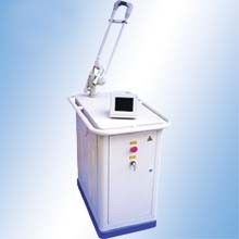 Laser Tattoo Removal Machines , Nd YAG Laser Machine for Blue or Black Tattoo